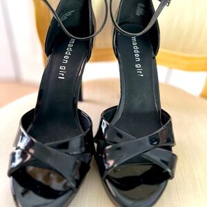 Party sexy shoes!